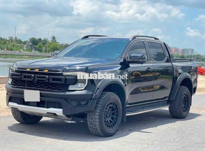 Wildtrak 2 cầu lên nhiều đồ bán tại hãng Ford