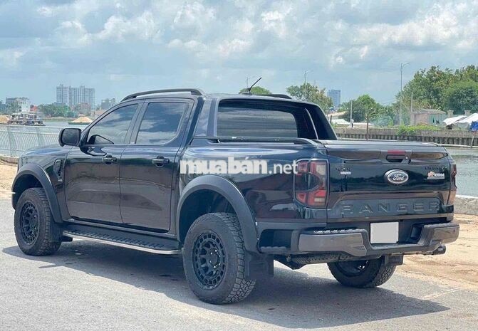 Wildtrak 2 cầu lên nhiều đồ bán tại hãng Ford
