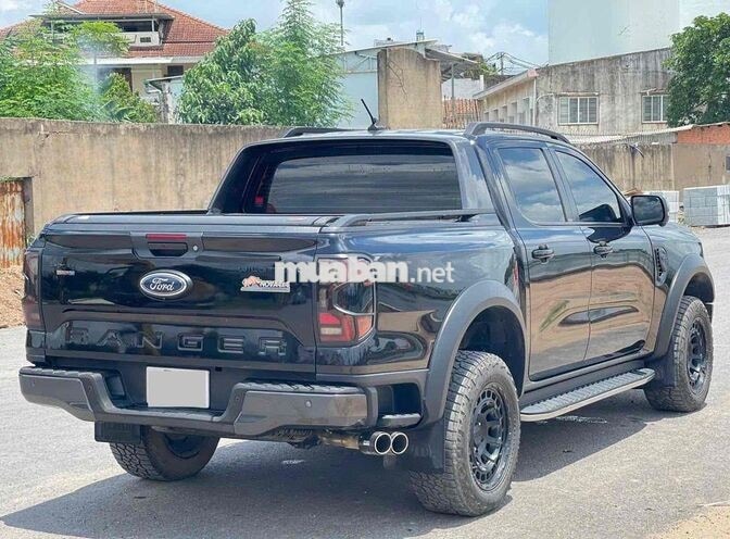 Wildtrak 2 cầu lên nhiều đồ bán tại hãng Ford