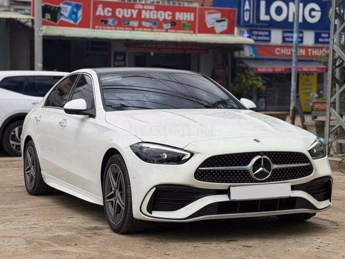 Mercedes-Benz C300 V2 2025 Trắng 4,700km