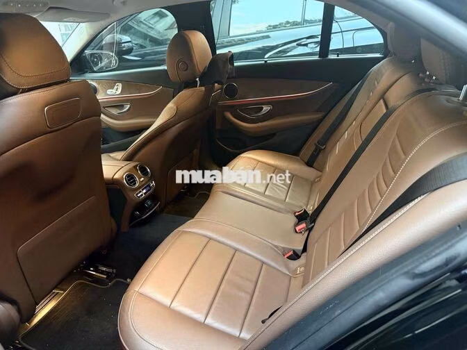 Mercedes-Benz E200 2019 Đen 38000 km