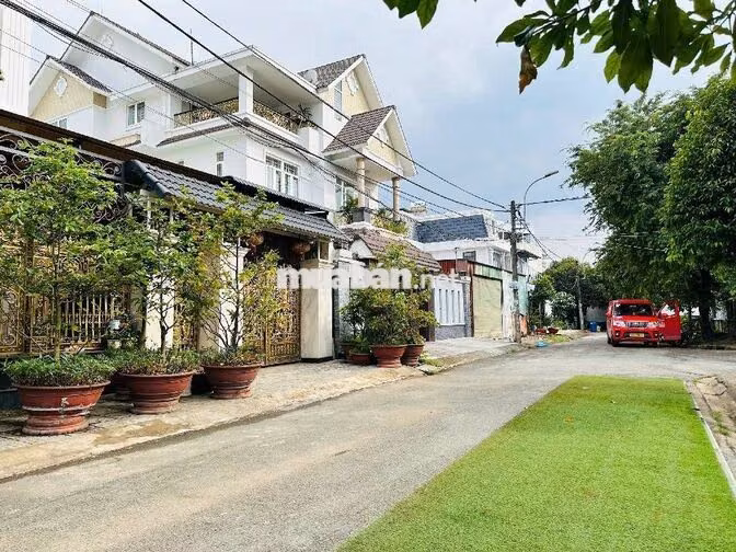 246M ĐẤT TRỐNG XÂY BIỆT THỰ, GẦN CHỢ LINH TRUNG, CHỈ 20 TY