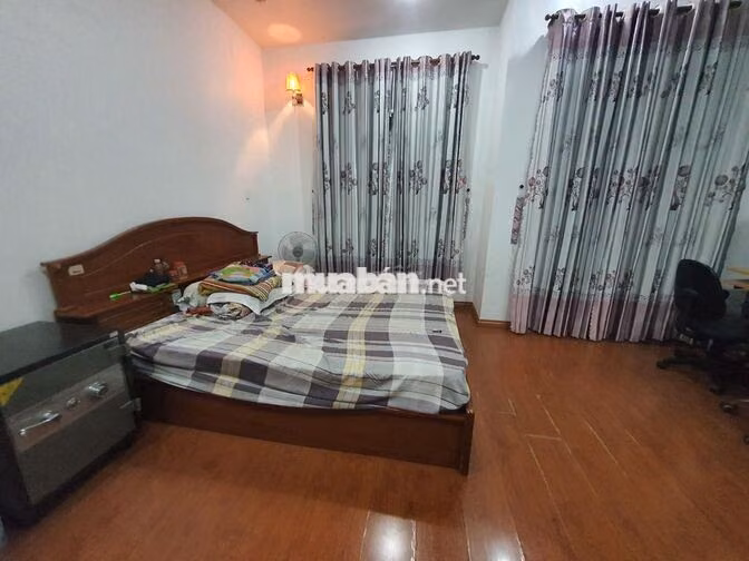 MẶT TIỀN KINH DOANH NGAY CHỢ LINH TRUNG, 4 TẦNG CHỈ 13 TY CÒN TL