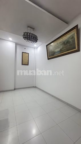 Chính chủ cần bán Âu cơ có 4 tầng 5 phòng 64m2 hẻm 5m