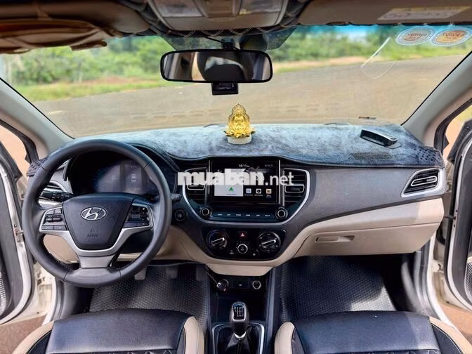 Hyundai Accent 2021 MT bản full Trắng