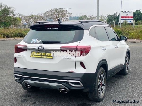 Kia Seltos Premium 1.4 AT 2020 Trắng 8 vạn km