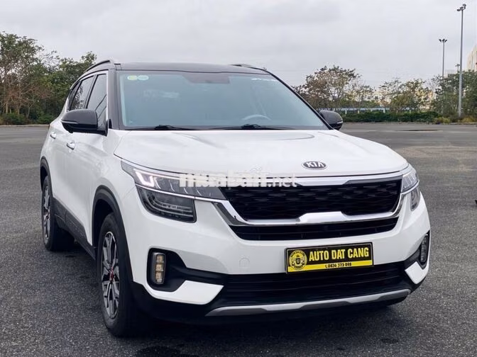 Kia Seltos Premium 1.4 AT 2020 Trắng 8 vạn km