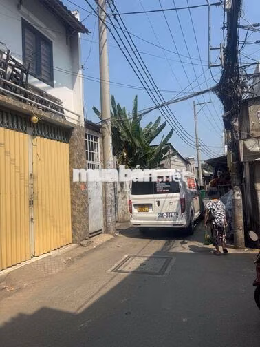 5,x TYNHÀ HẺM XE HƠI 4,2m x 11,5m THÔNG KÊNH XUYÊN TÂM, TIỀM NĂNG TĂNG