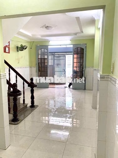 5,x TYNHÀ HẺM XE HƠI 4,2m x 11,5m THÔNG KÊNH XUYÊN TÂM, TIỀM NĂNG TĂNG