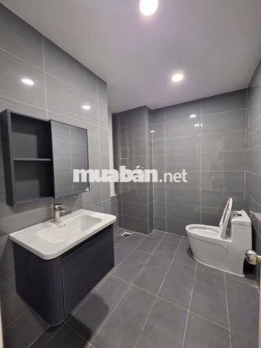 300M2 SÀN 4 TẦNG NHÀ ĐẸP - THANG MÁY - HẺM XE HƠI NÉ NHAU 