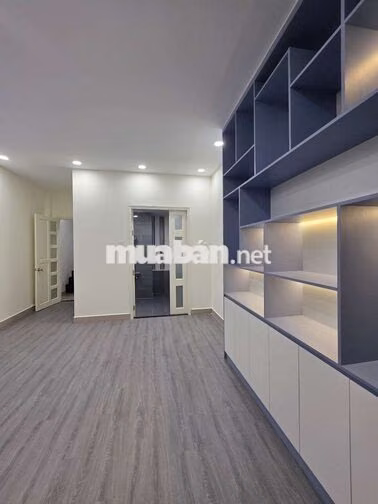 300M2 SÀN 4 TẦNG NHÀ ĐẸP - THANG MÁY - HẺM XE HƠI NÉ NHAU 