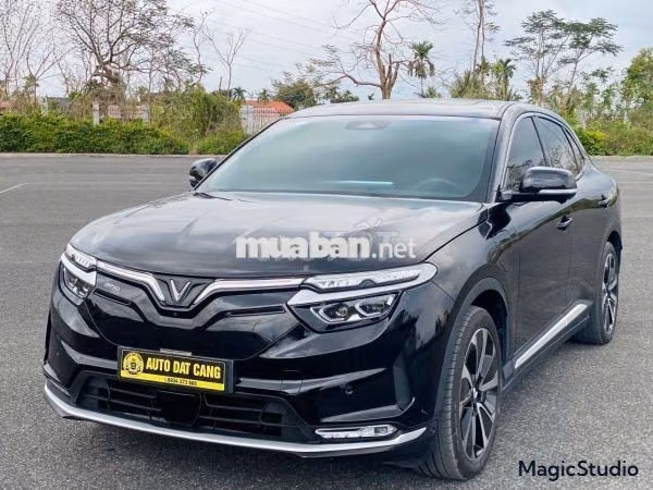 VinFast VF8 Plus AWD 2023 Đen 34000 km
