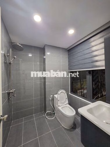 300M2 SÀN 4 TẦNG NHÀ ĐẸP - THANG MÁY - HẺM XE HƠI NÉ NHAU 