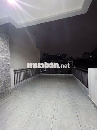 300M2 SÀN 4 TẦNG NHÀ ĐẸP - THANG MÁY - HẺM XE HƠI NÉ NHAU 