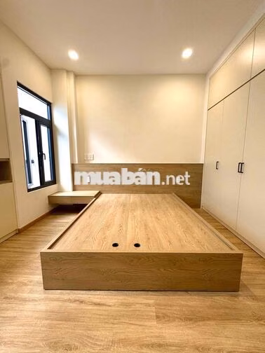 NHÀ ĐẸP, SỔ RIÊNG, DỌN VÀO Ở NGAY.HẺM THÔNG 5M . NGAY KHU LỮ GIA
