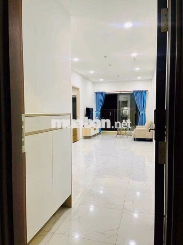 Cho thuê Charm City ngay vincom dĩ an 2PN 2Wc giá 8triệu full nội thất