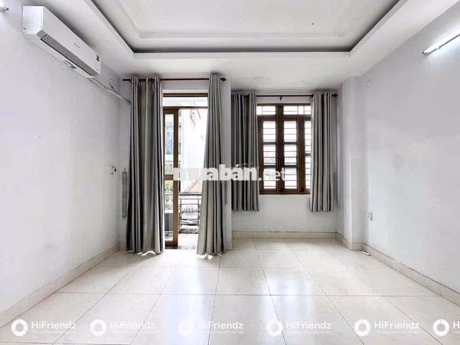 PHÒNG KHÔNG GÁC - SẴN MÁY LẠNH - GẦN CHỢ - HƯƠNG LỘ 2
