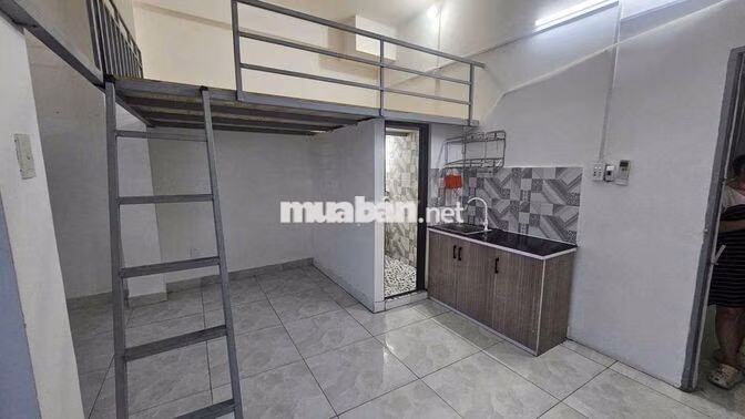 DUPLEX CỬA SỔ TRỜI CỰC THOÁNG NGAY DƯƠNG THỊ MƯỜI 