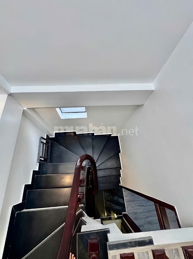Chính chủ cho thuê nhà 218 Hoàng Mai full nội thất. Giá 12,5tr