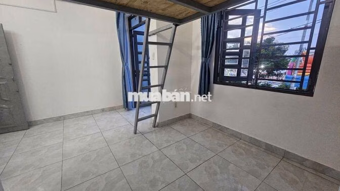 DUPLEX CỬA SỔ TRỜI CỰC THOÁNG NGAY DƯƠNG THỊ MƯỜI 