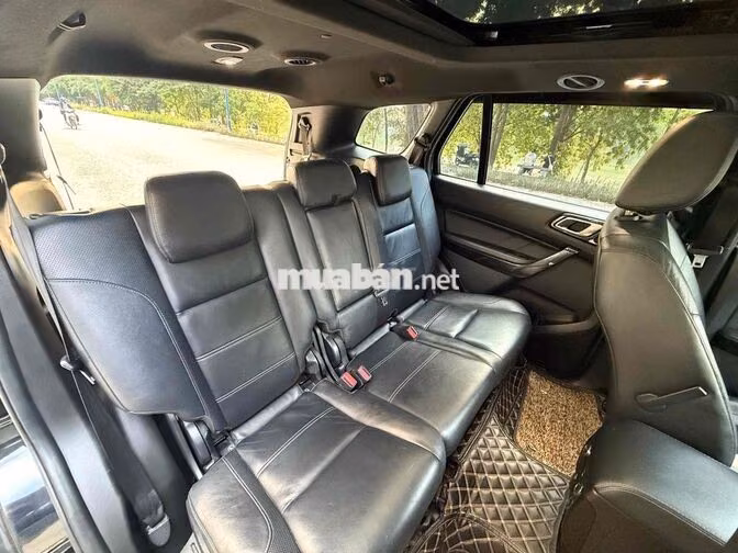 Ford Everest 7 chỗ Số tự động Dầu Đen