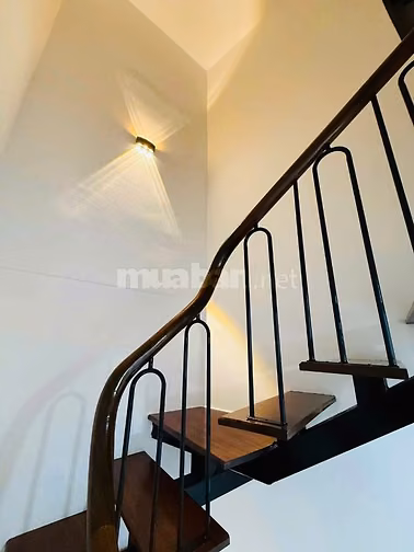 Cho thuê nhà nguyên căn mặt ngõ 429 Kim Mã, nhà mới xây 