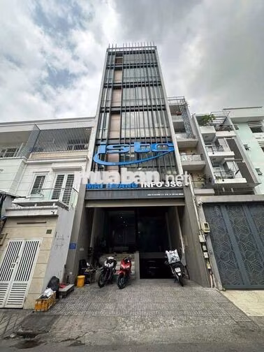 121 TRIỆU - Cho thuê tòa nhà trục Đường 3/2 Phường 12, Quận 10