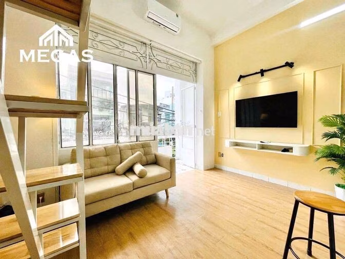 CHO THUÊ CĂN HỘ DUPLEX BAN CÔN GIÁ TỐT - NGAY ĐẠI SƯ PHẠM QUẬN 3