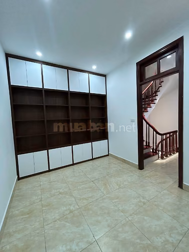 Cho thuê Nhà đẹp 4 ngủ ở Chùa Bộc