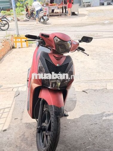 Honda Vision 2015 màu Đỏ
