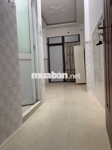 Nhà 4 tầng còn mới đẹp, 3.3m x 18m, 4PN( WC riêng), 5WC, hẻm 3m Lò Gốm