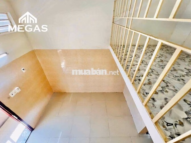 Duplex ban công Giá rẻ ngay Kinh Dương Vương sát ĐH Mở Gia Phú
