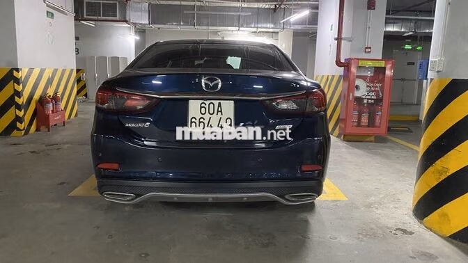 Mazda Mazda 6 2.0AT Premium 2019 Xanh đậm