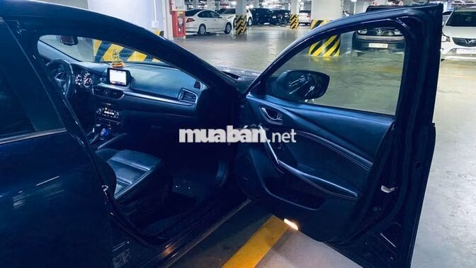 Mazda Mazda 6 2.0AT Premium 2019 Xanh đậm