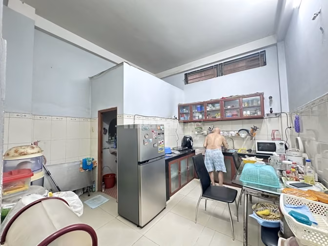 Nhà đẹp hẻm 6m giá 8tỷ liên hệ em huyền chuyên nhà phố 