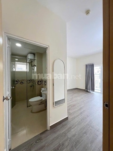 Cho thuê chung cư Hoa Sen, 262 Lạc Long Quân - 3PN, 110m2 giá thuê 14t