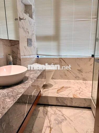 Căn hộ 4pn đầu hồi hiếm, trọn view sông, công viên.