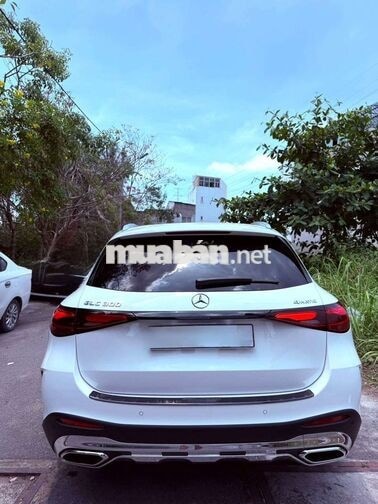 Mercedes GLC300 X254 4Matic AMG Trắng