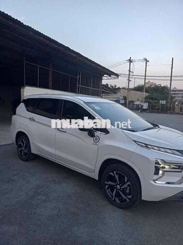 Mitsubishi Xpander Trắng