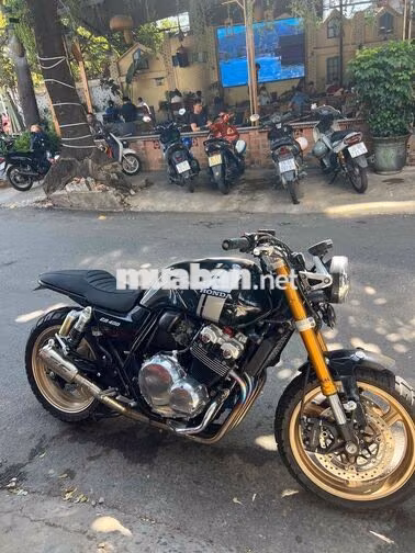Honda CB400 Vtec 3 Tracker/Cafe Racer.Chính Chủ