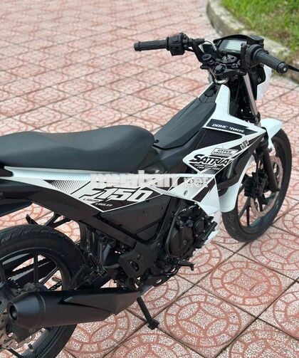 Suzuki Satria 150R Trắng đen 1059 km