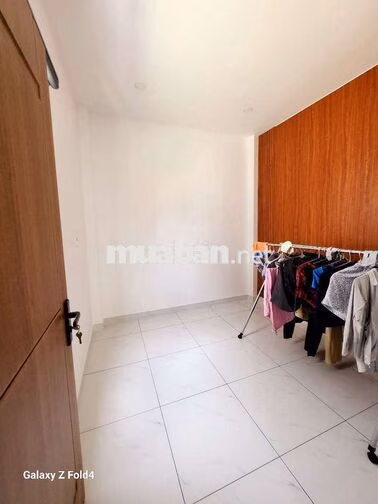 CẦN CHO THUÊ NHÀ NGUYÊN CĂN HẺM 793 TRẦN XUÂN SOẠN XE HƠI TỚI NƠI.