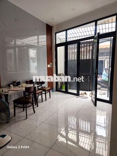 CẦN CHO THUÊ NHÀ NGUYÊN CĂN HẺM 793 TRẦN XUÂN SOẠN XE HƠI TỚI NƠI.