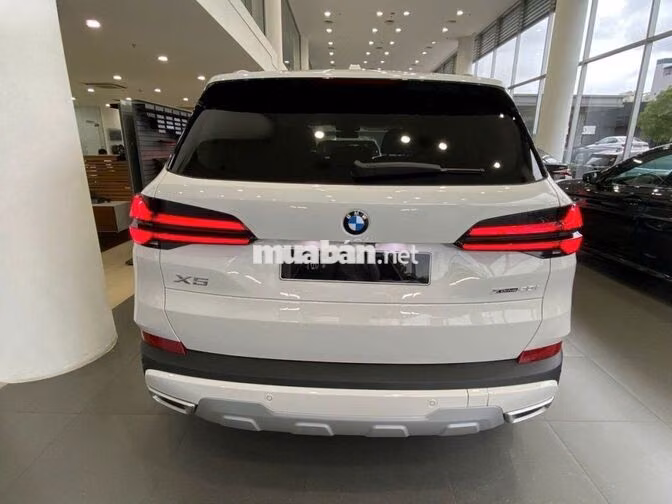 BMW X5 xDrive40i xLine 2024 Trắng
