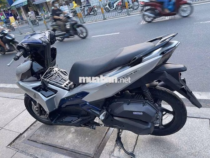 Honda Air Blade 125 4Val 2024 Xanh bạc Mới 90%