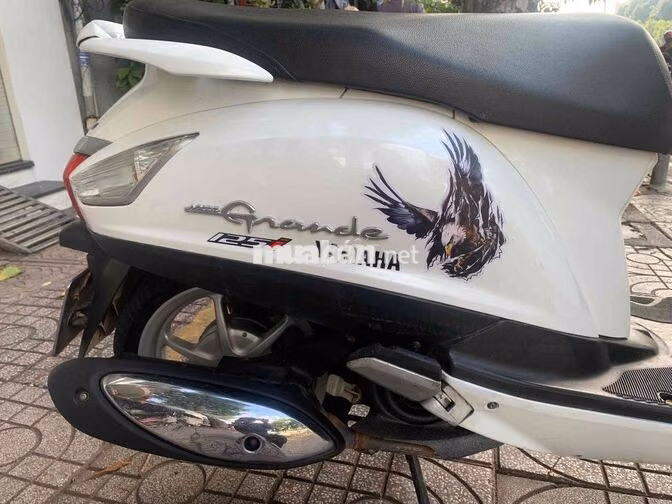 Yamaha Grande Trắng Xăng