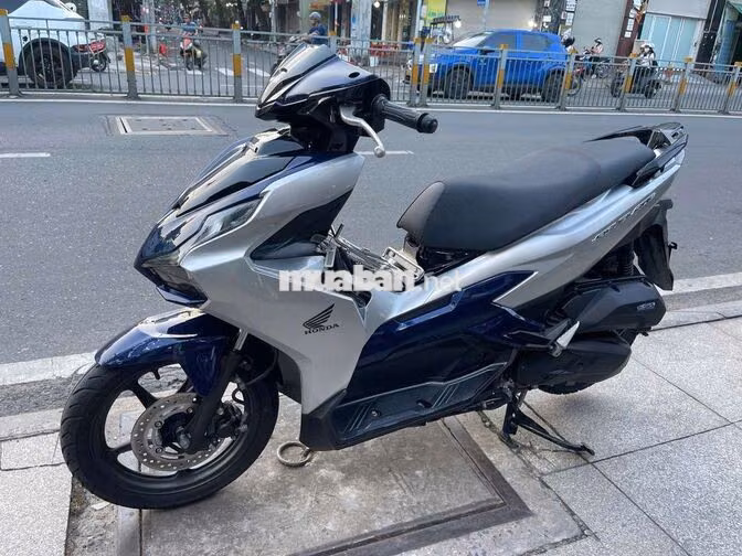 Honda Air Blade 125 4Val 2024 Xanh bạc Mới 90%