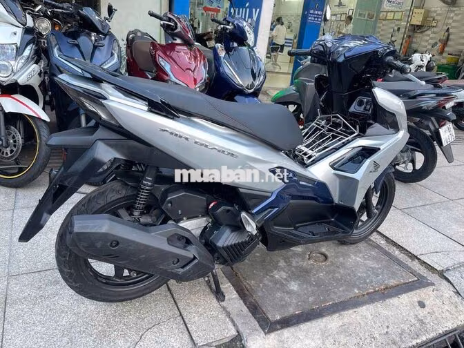 Honda Air Blade 125 4Val 2024 Xanh bạc Mới 90%