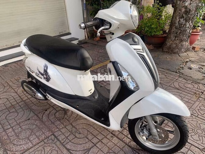 Yamaha Grande Trắng Xăng