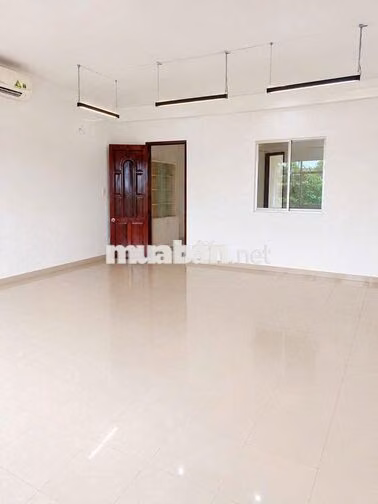 BIỆT THỰ VEN SÔNG - HIỆP BÌNH CHÁNH - 1 HẦM 3 LẦU - 5PN